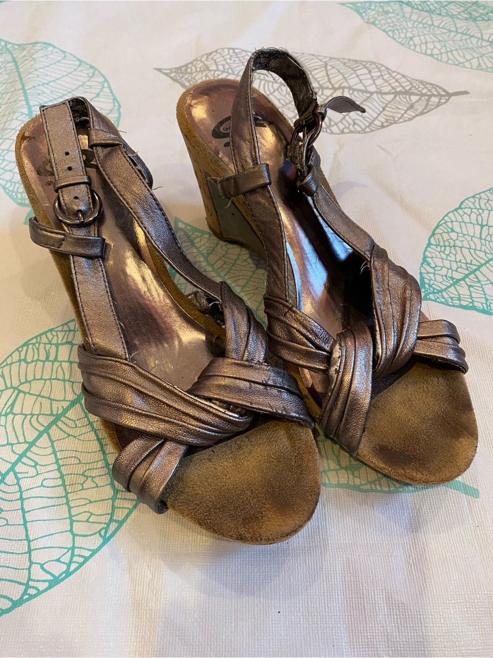 Denver Hayes Metallic Bronze Knot-Front Wedge Sandals